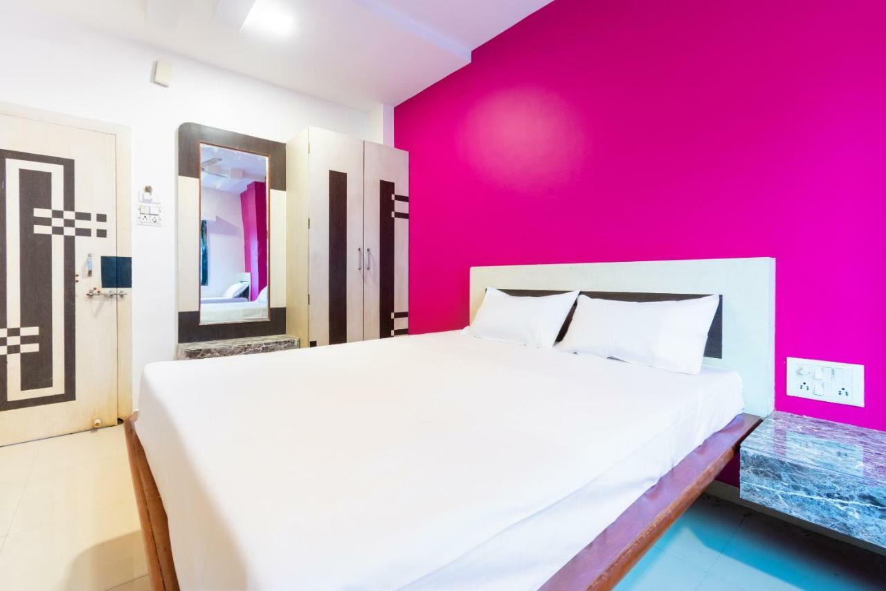 SPOT ON 42793 Hotel Gurukrupa Shirdi Bagian luar foto